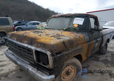 1979 Ford F100 z USA, uszkodzony, nr VIN F10GCEC6366